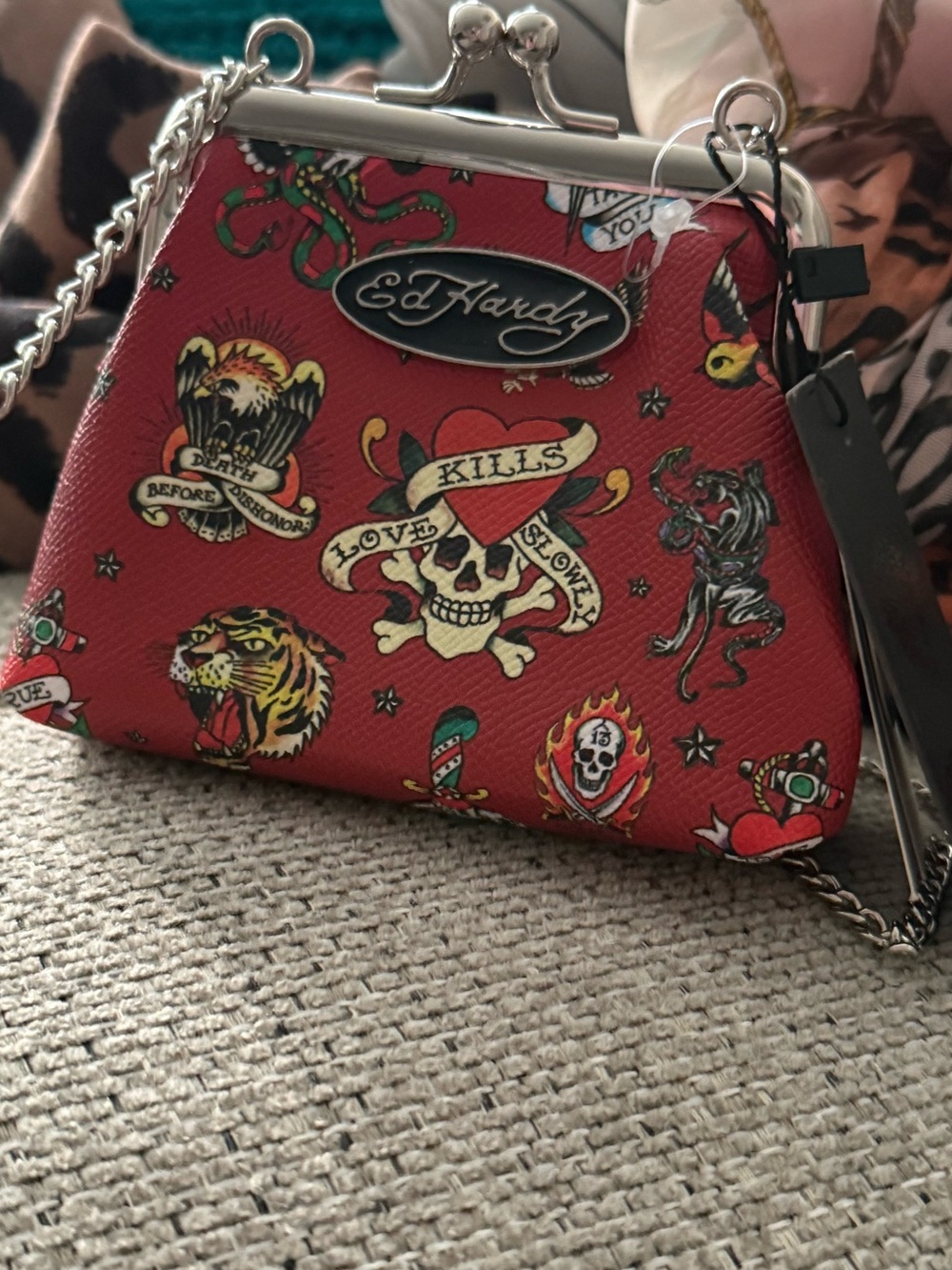 🐝 NEW 🐝 Ed Hardy Red Tattoo-Print Kisslock Mini Crossbody